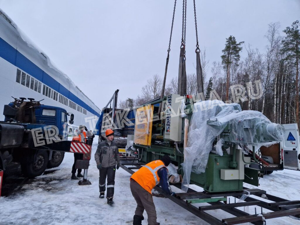 Такелаж 13-тонного термопластавтомата