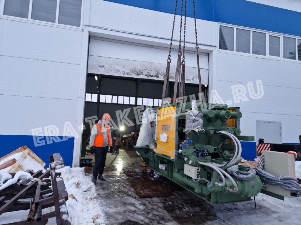 Такелаж 13-тонного термопластавтомата